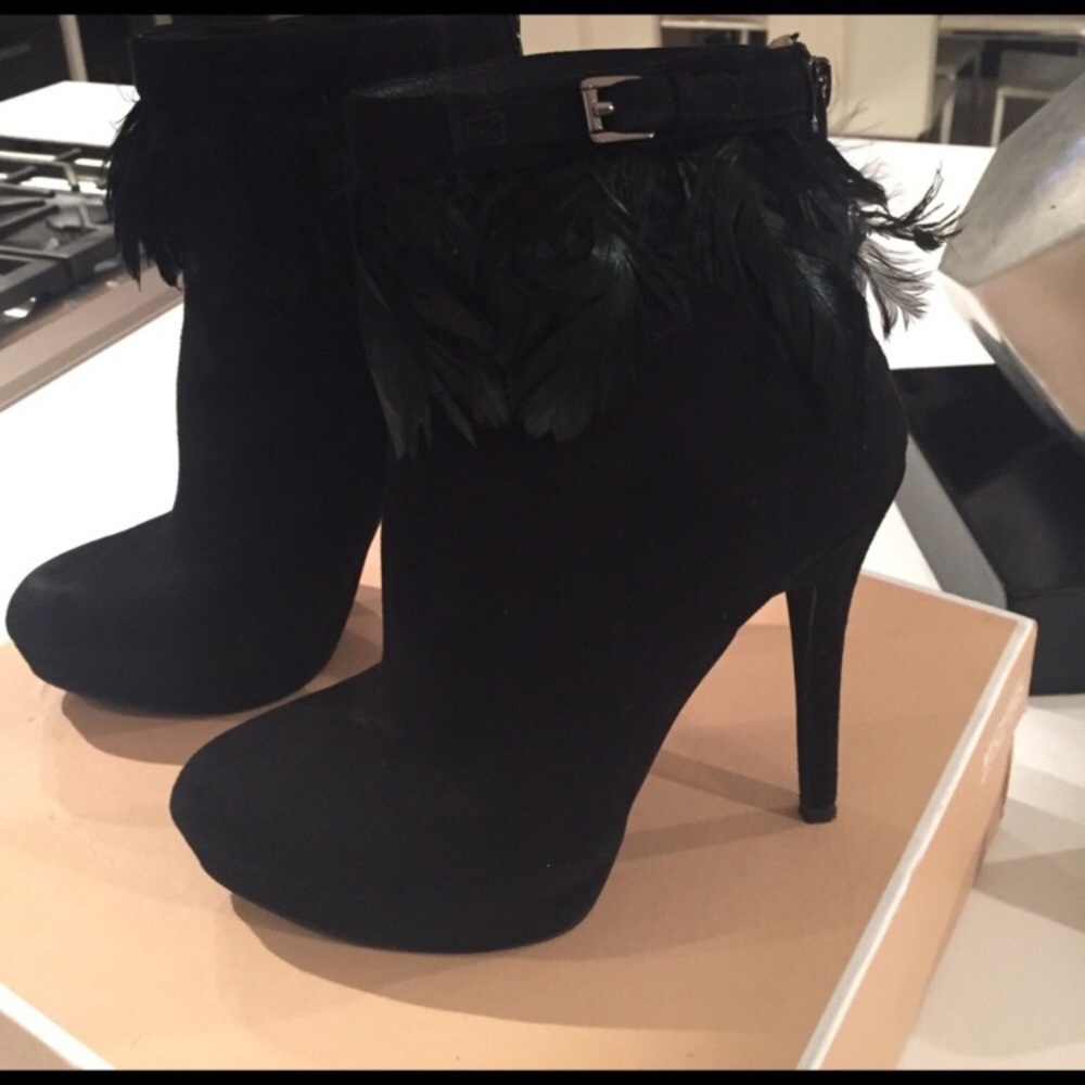 MK black suede ankle boots. Never Worn! Fabulous!